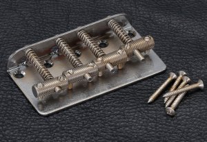 Gotoh Relic basstall